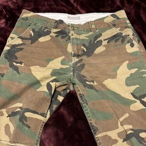 Men camo shorts size 34